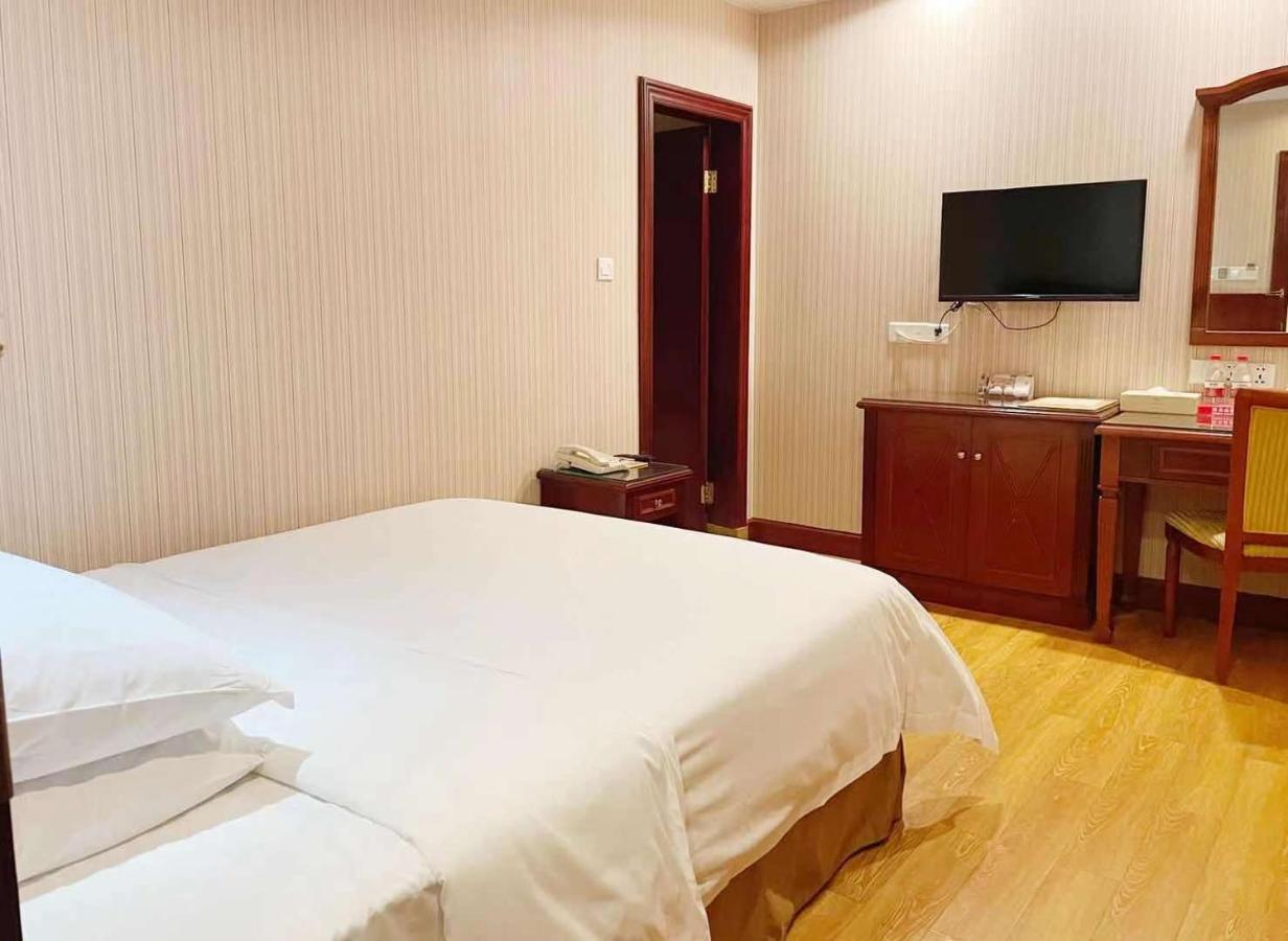 Vienna Hotel In Pinghu Square 선전 시 외부 사진