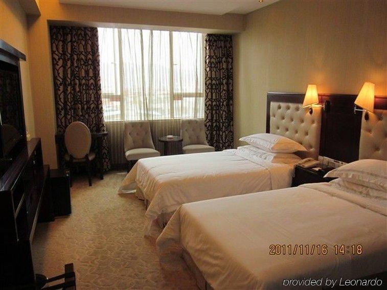 Vienna Hotel In Pinghu Square 선전 시 객실 사진